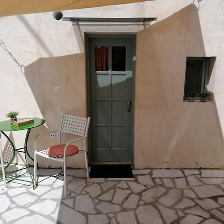 Rodomelo Cute Studio 2 Leonídion Exterior foto